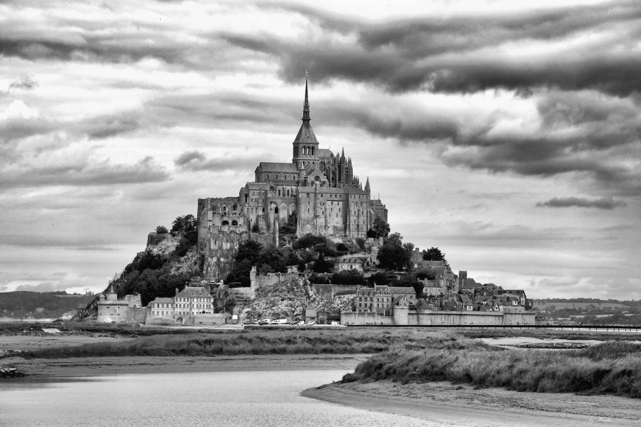 Proche Mont-Saint-Michel, B&B De Charme, Petit-Dejeuner Bio Inclus المظهر الخارجي الصورة